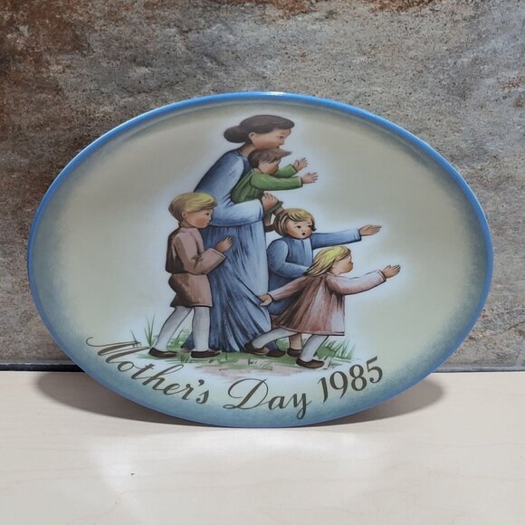 Schmid Hummel Mothers Day 1985 A Mothers Journey Decorative Wall Hanging Plate - Picture 10 of 11